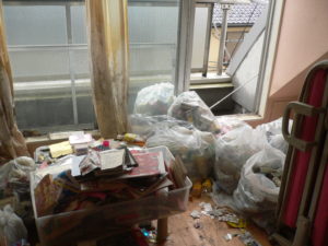 川口市 女性の部屋のゴミ処分